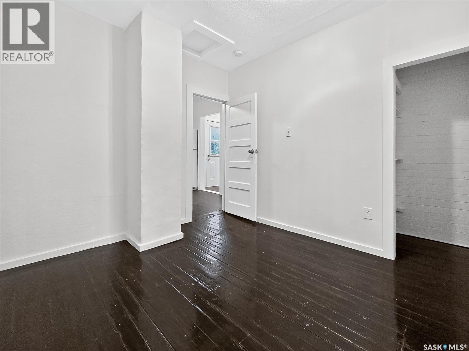 140 1St Avenue, Chaplin, SK - Indoor Photo Showing Other Room