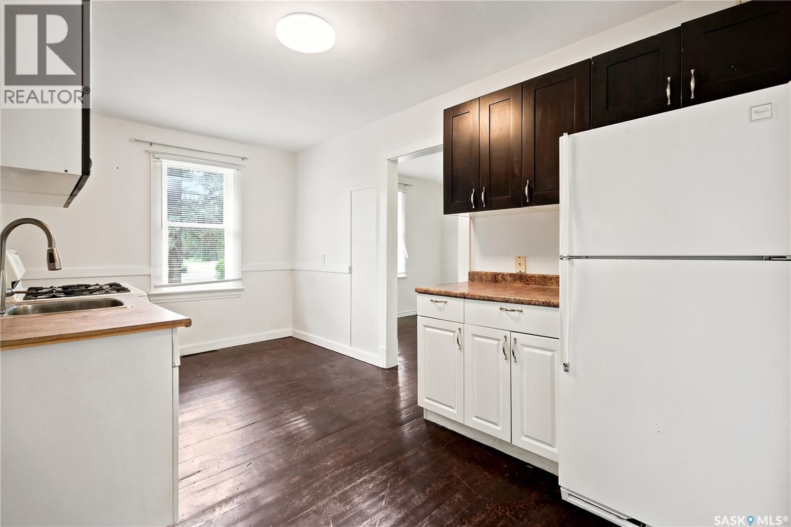 140 1St Avenue, Chaplin, SK