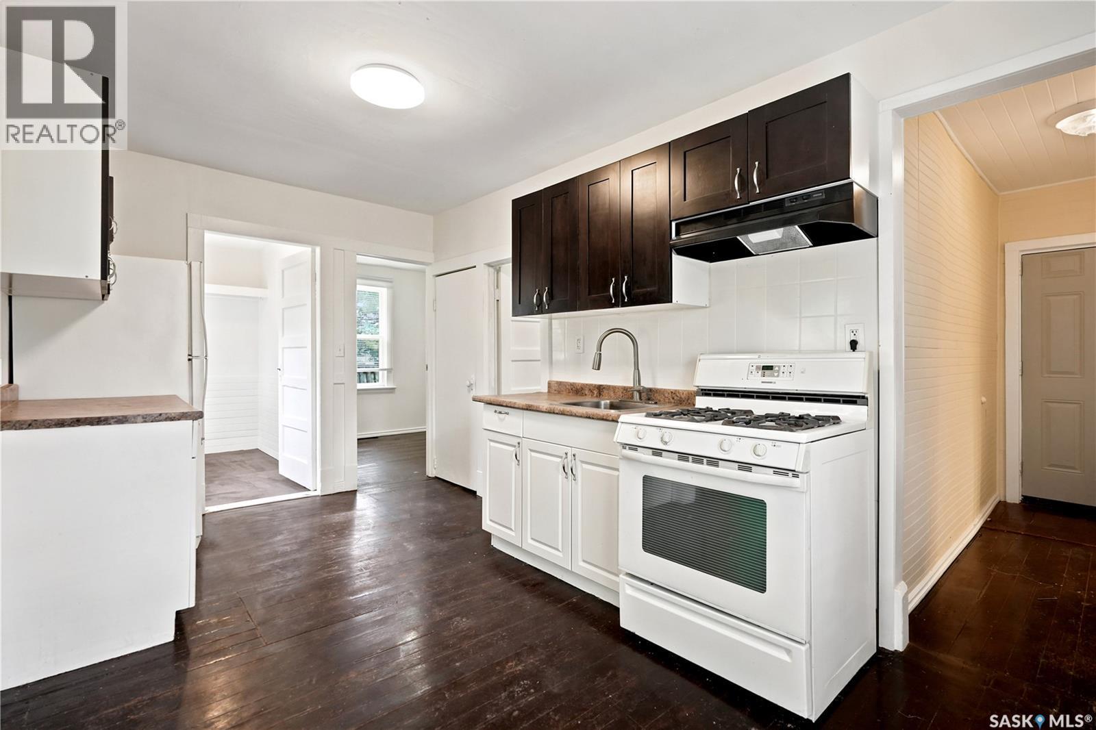 140 1St Avenue, Chaplin, SK