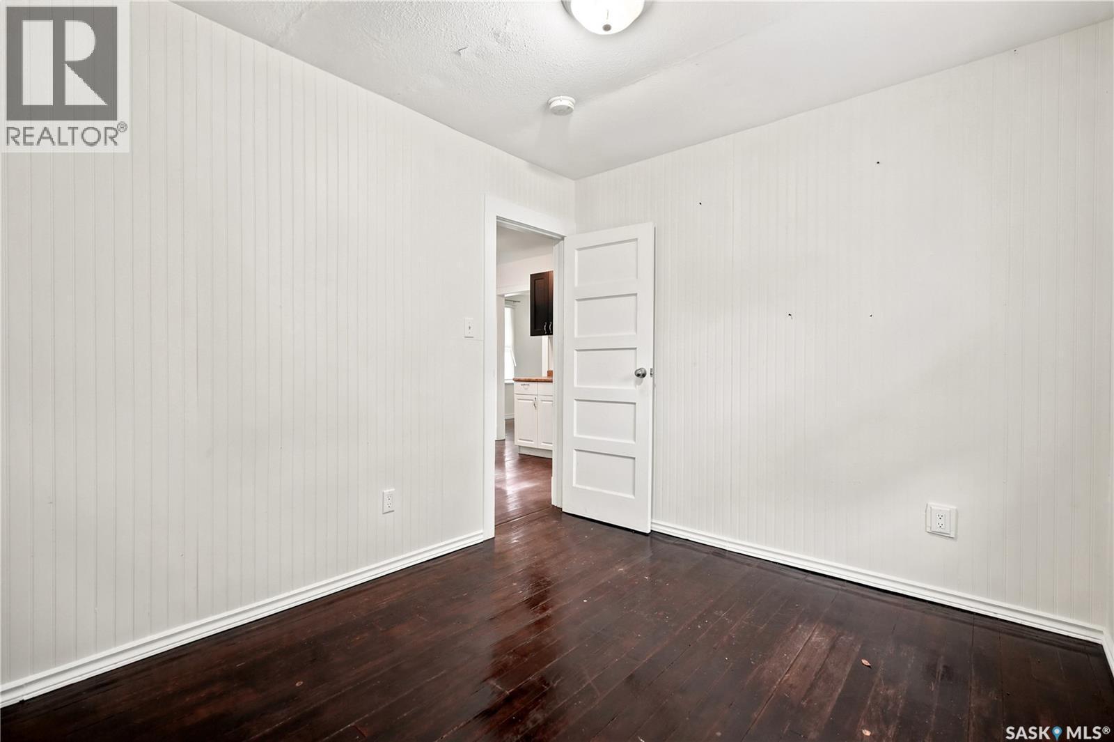 140 1St Avenue, Chaplin, SK