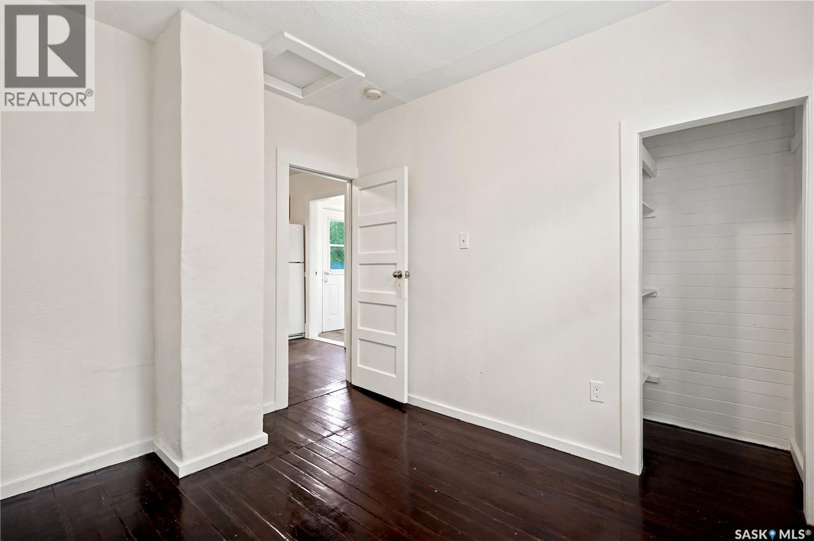 140 1St Avenue, Chaplin, SK