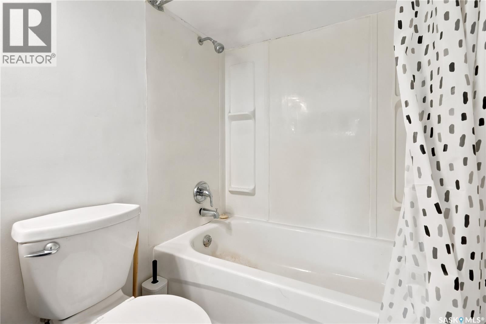 140 1St Avenue, Chaplin, SK