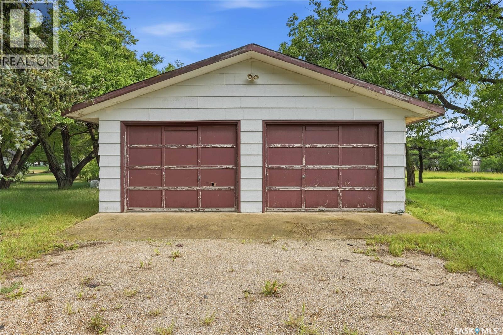 140 1St Avenue, Chaplin, SK