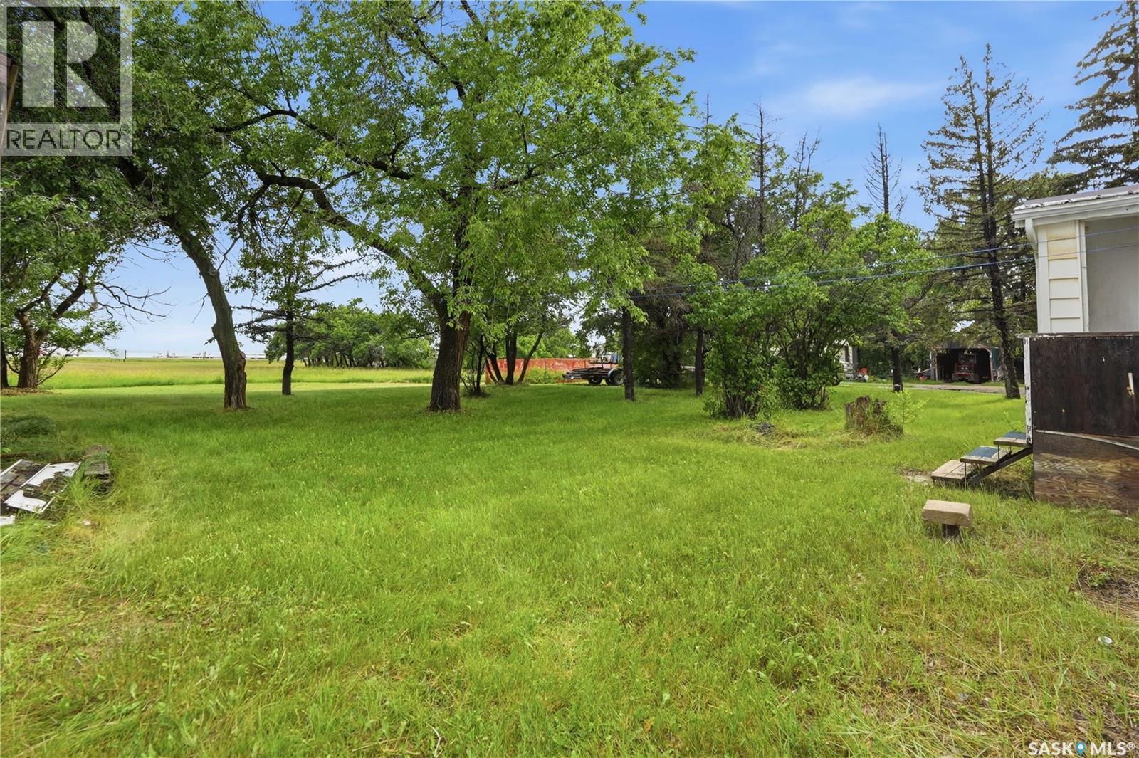 140 1St Avenue, Chaplin, SK