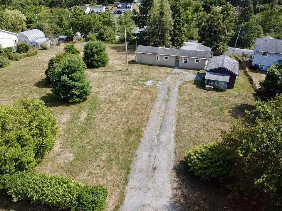 22 Old Halifax Road W, Three Mile Plains, NS