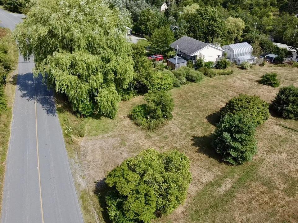22 Old Halifax Road W, Three Mile Plains, NS
