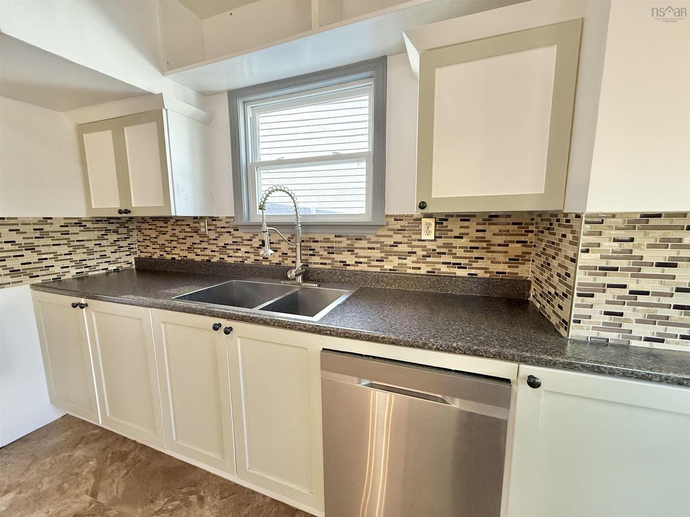 22 Rodney Road, Dartmouth, NS