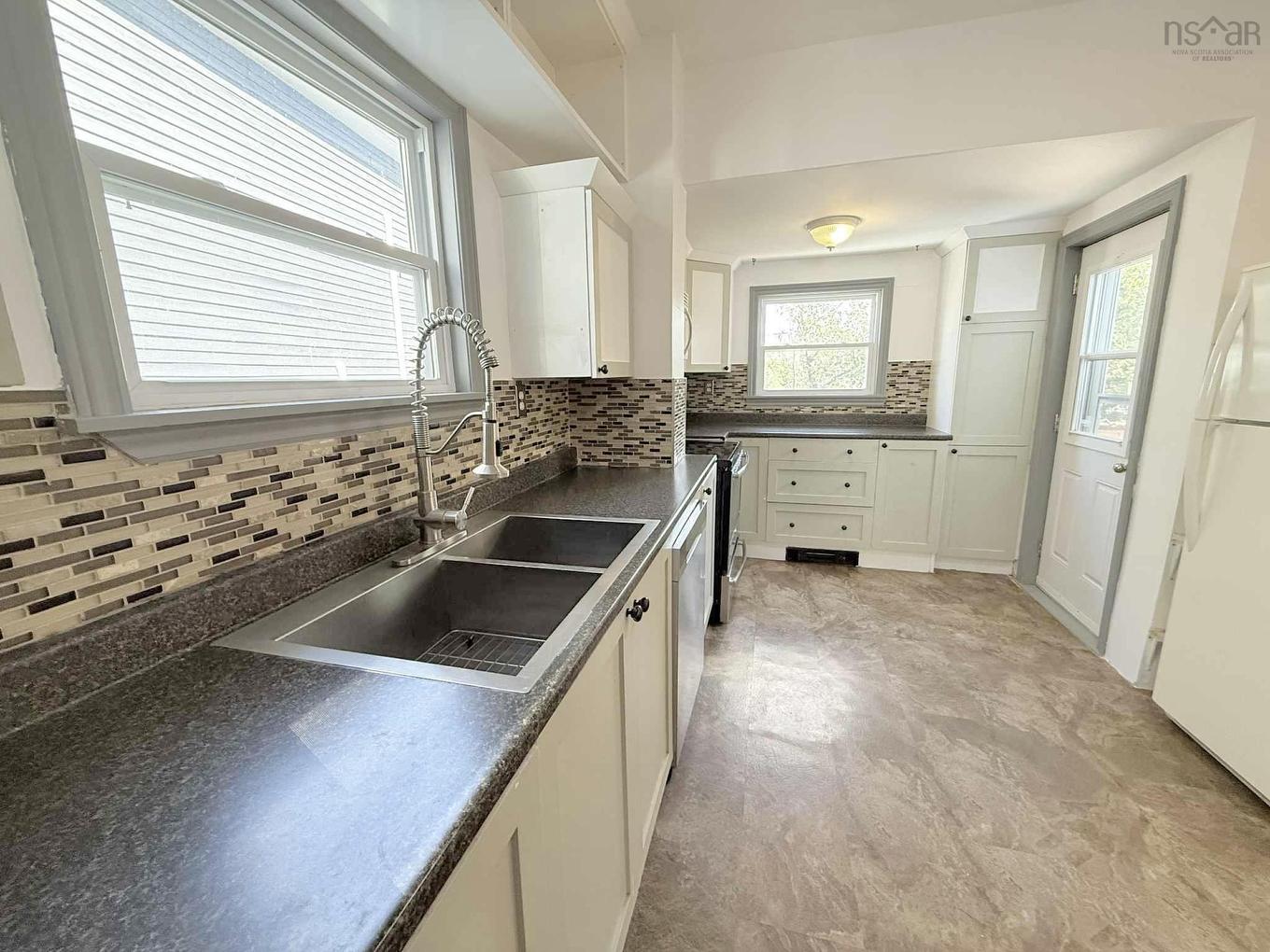 22 Rodney Road, Dartmouth, NS