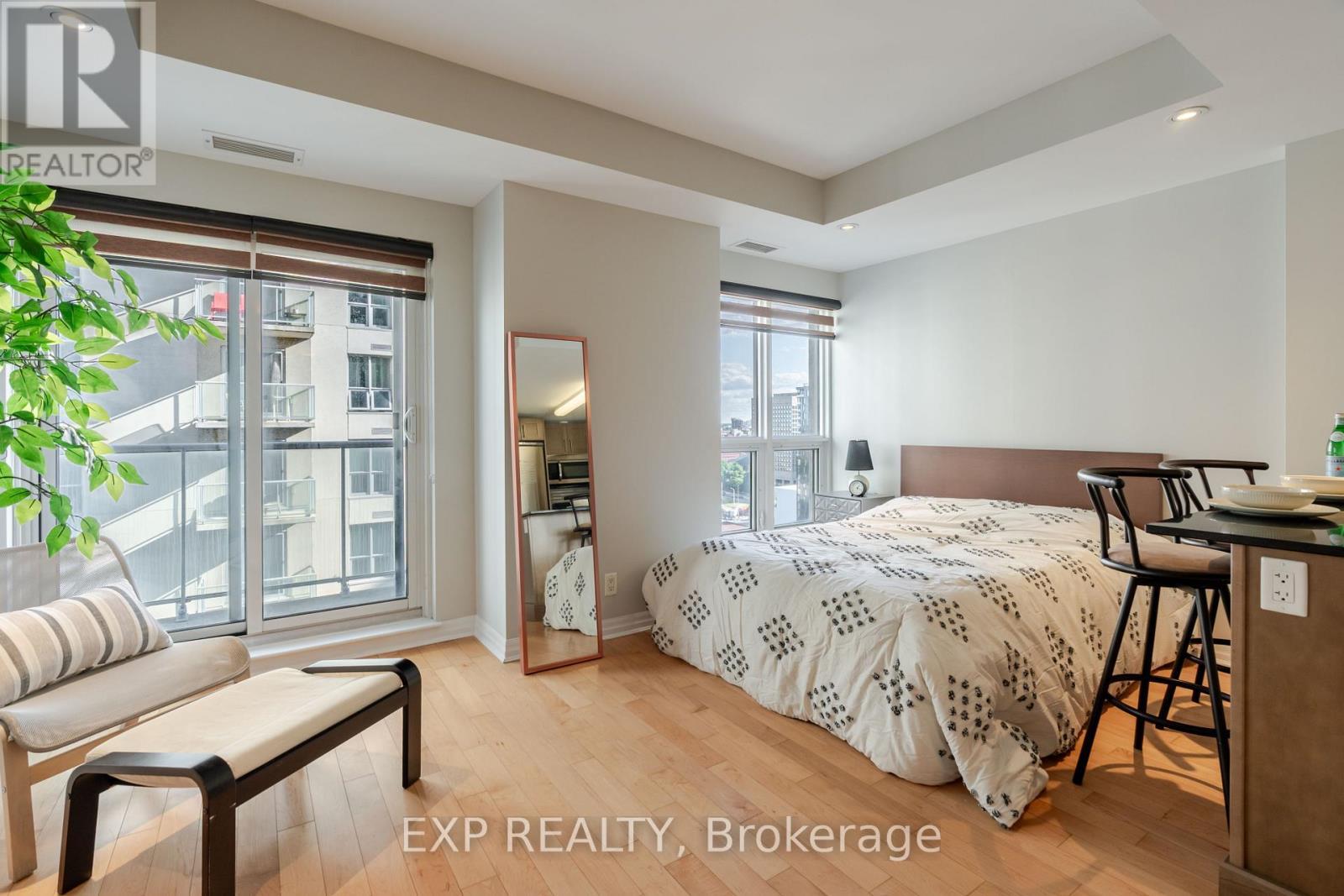2308 - 242 Rideau Street, Ottawa, ON - Indoor Photo Showing Bedroom