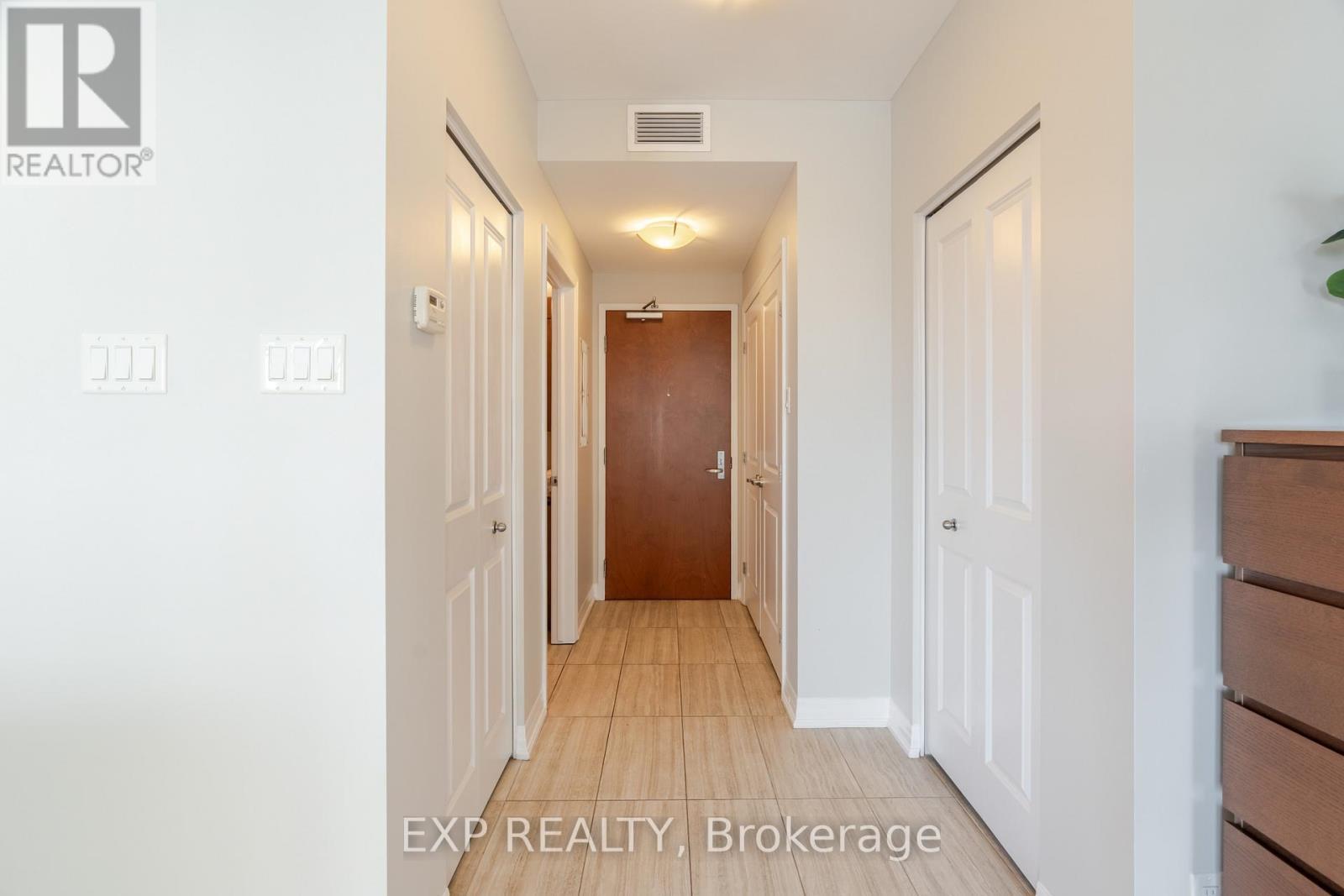 2308 - 242 Rideau Street, Ottawa, ON - Indoor Photo Showing Other Room