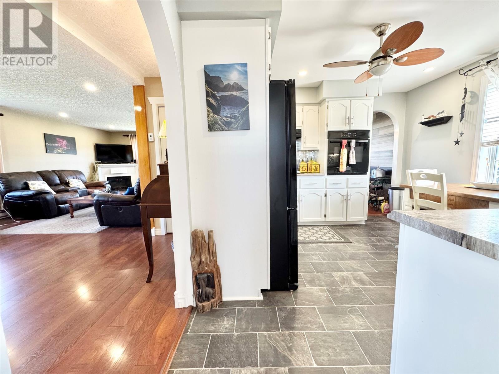 40 Main Street, Twillingate, NL - Indoor Photo Showing Kitchen