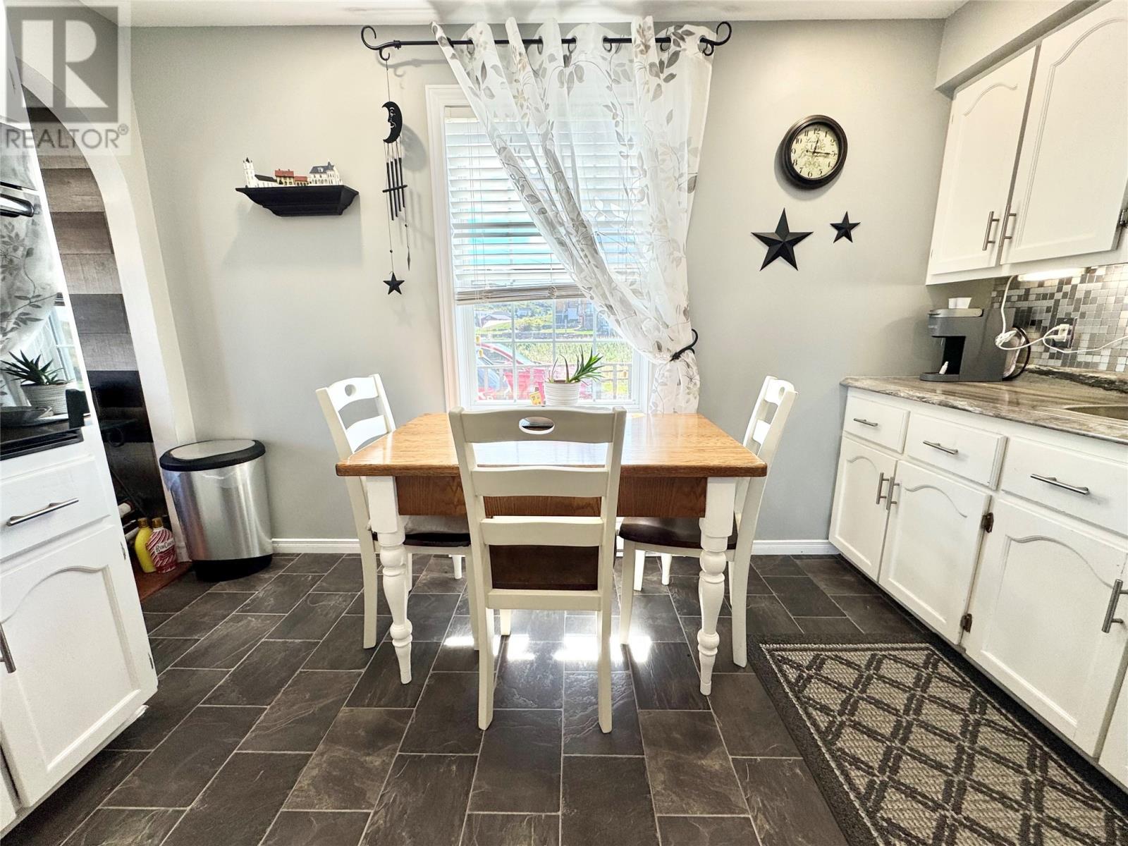 40 Main Street, Twillingate, NL - Indoor Photo Showing Other Room