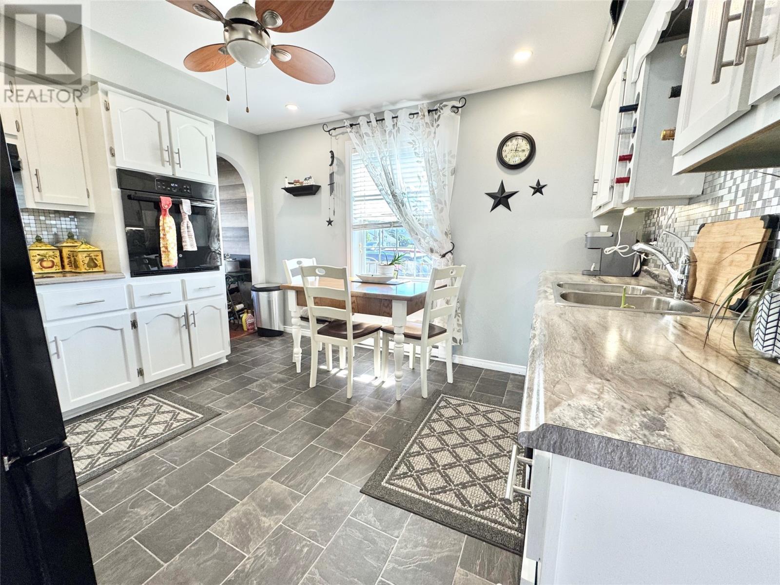 40 Main Street, Twillingate, NL - Indoor