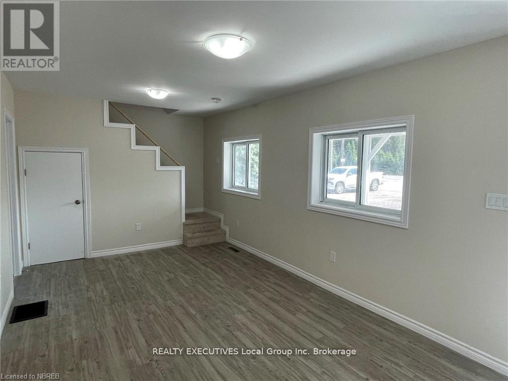 4319 Highway 11 N, North Bay (College Heights), ON - Indoor Photo Showing Other Room