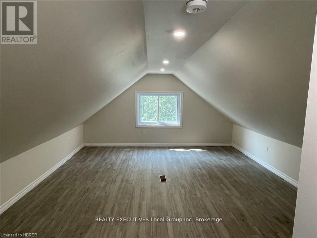 4319 Highway 11 N, North Bay (College Heights), ON - Indoor Photo Showing Other Room