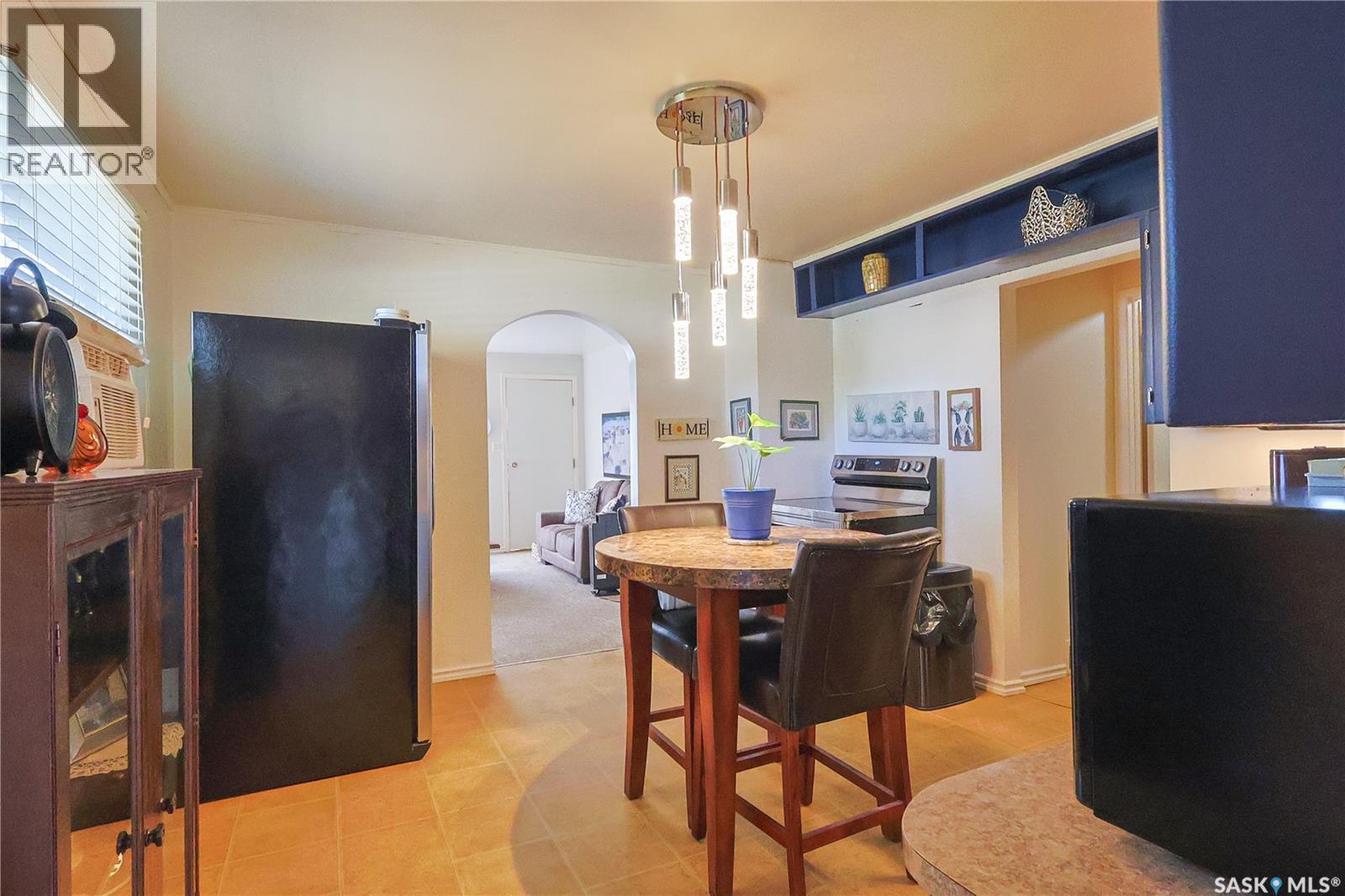 215 Redwing Road, Buckland Rm No. 491, SK - Indoor