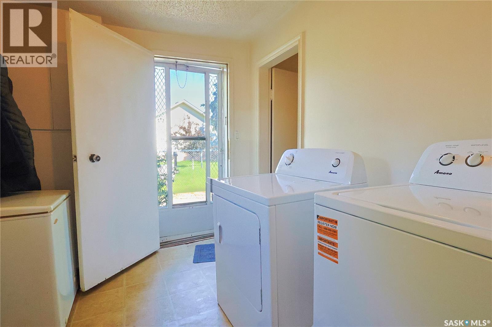 215 Redwing Road, Buckland Rm No. 491, SK - Indoor Photo Showing Laundry Room