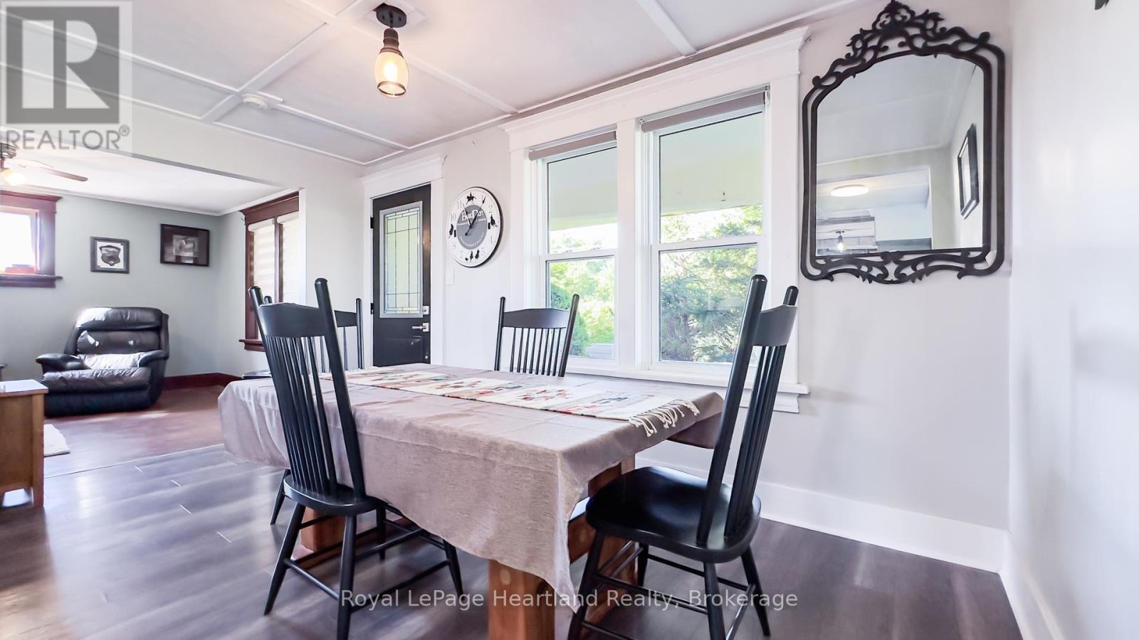82376 Bluewater Highway, Ashfield-Colborne-Wawanosh (Colborne), ON - Indoor Photo Showing Dining Room
