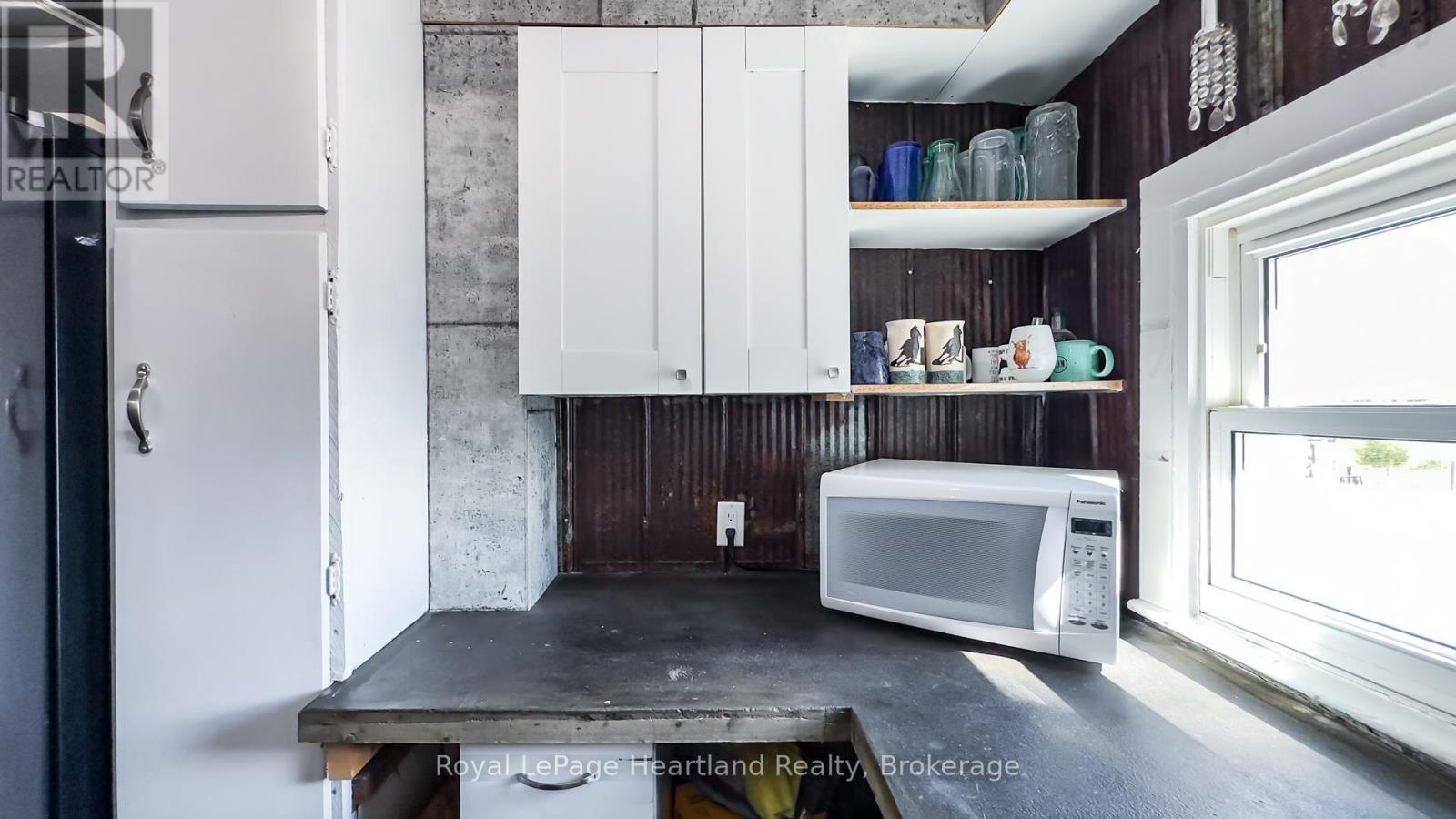 82376 Bluewater Highway, Ashfield-Colborne-Wawanosh (Colborne), ON - Indoor