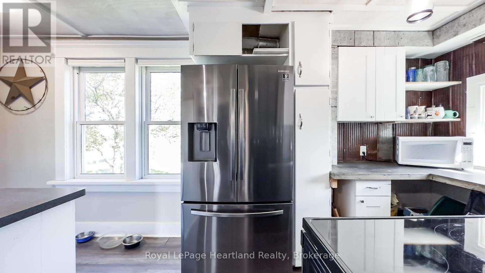 82376 Bluewater Highway, Ashfield-Colborne-Wawanosh (Colborne), ON - Indoor Photo Showing Kitchen
