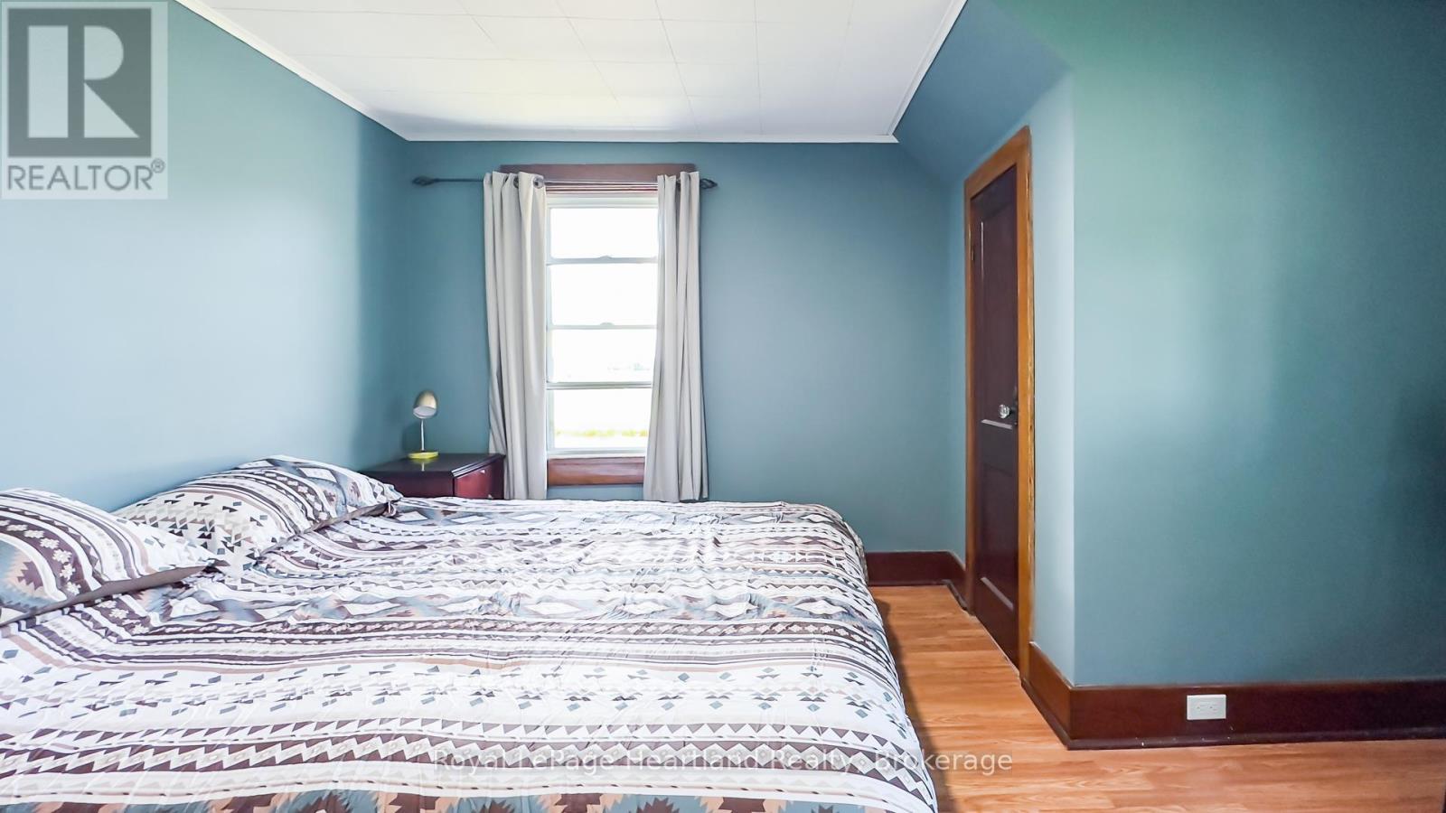 82376 Bluewater Highway, Ashfield-Colborne-Wawanosh (Colborne), ON - Indoor Photo Showing Bedroom