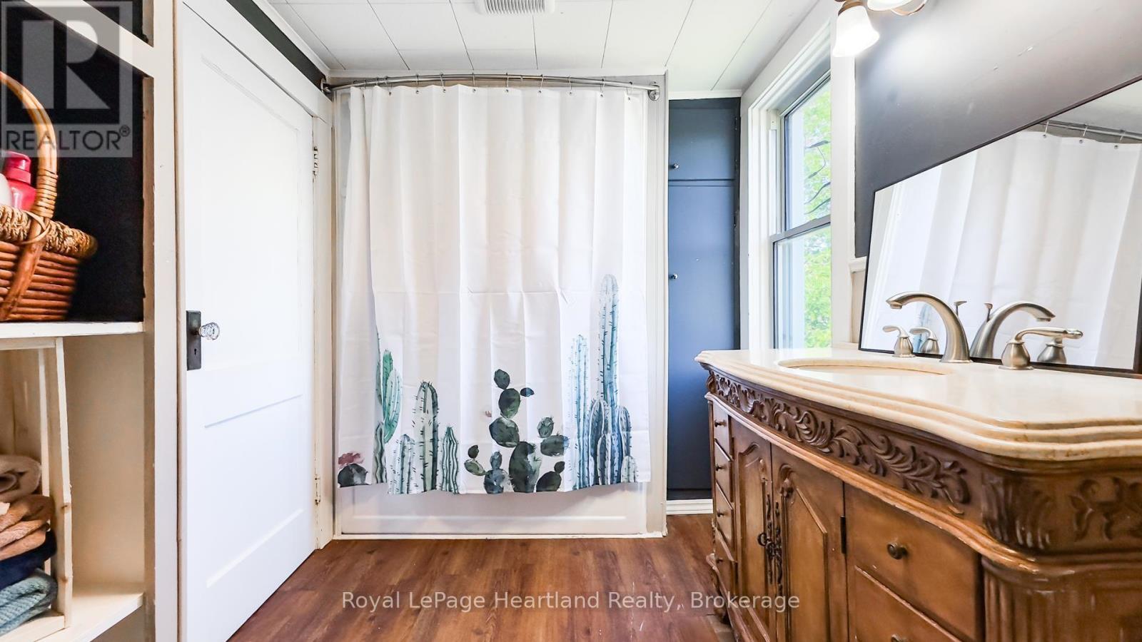 82376 Bluewater Highway, Ashfield-Colborne-Wawanosh (Colborne), ON - Indoor Photo Showing Bathroom