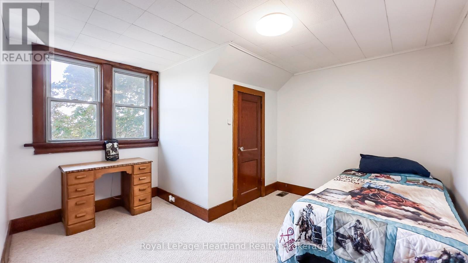 82376 Bluewater Highway, Ashfield-Colborne-Wawanosh (Colborne), ON - Indoor Photo Showing Bedroom
