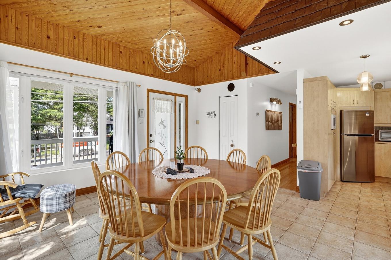 Dining room - 824 Ch. De L'Achigan E., Sainte-Sophie, QC - Indoor Photo Showing Dining Room