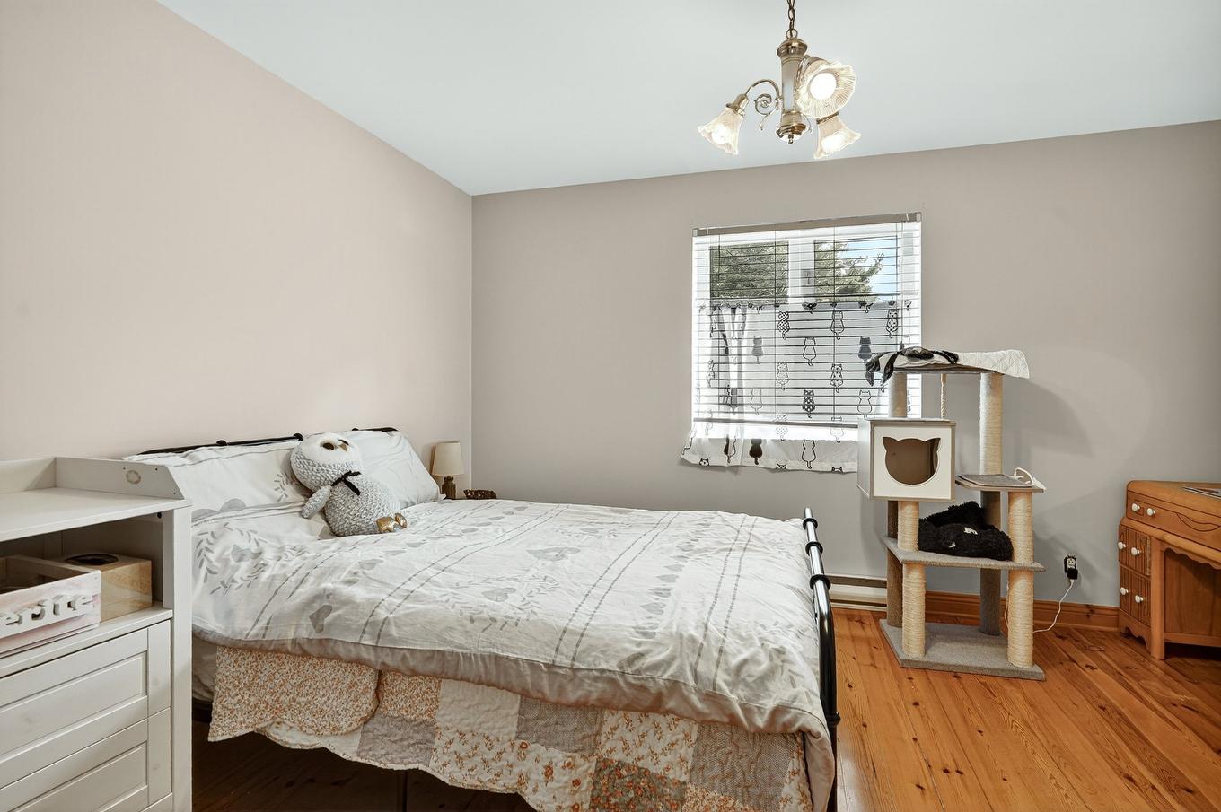 Bedroom - 824 Ch. De L'Achigan E., Sainte-Sophie, QC - Indoor Photo Showing Bedroom