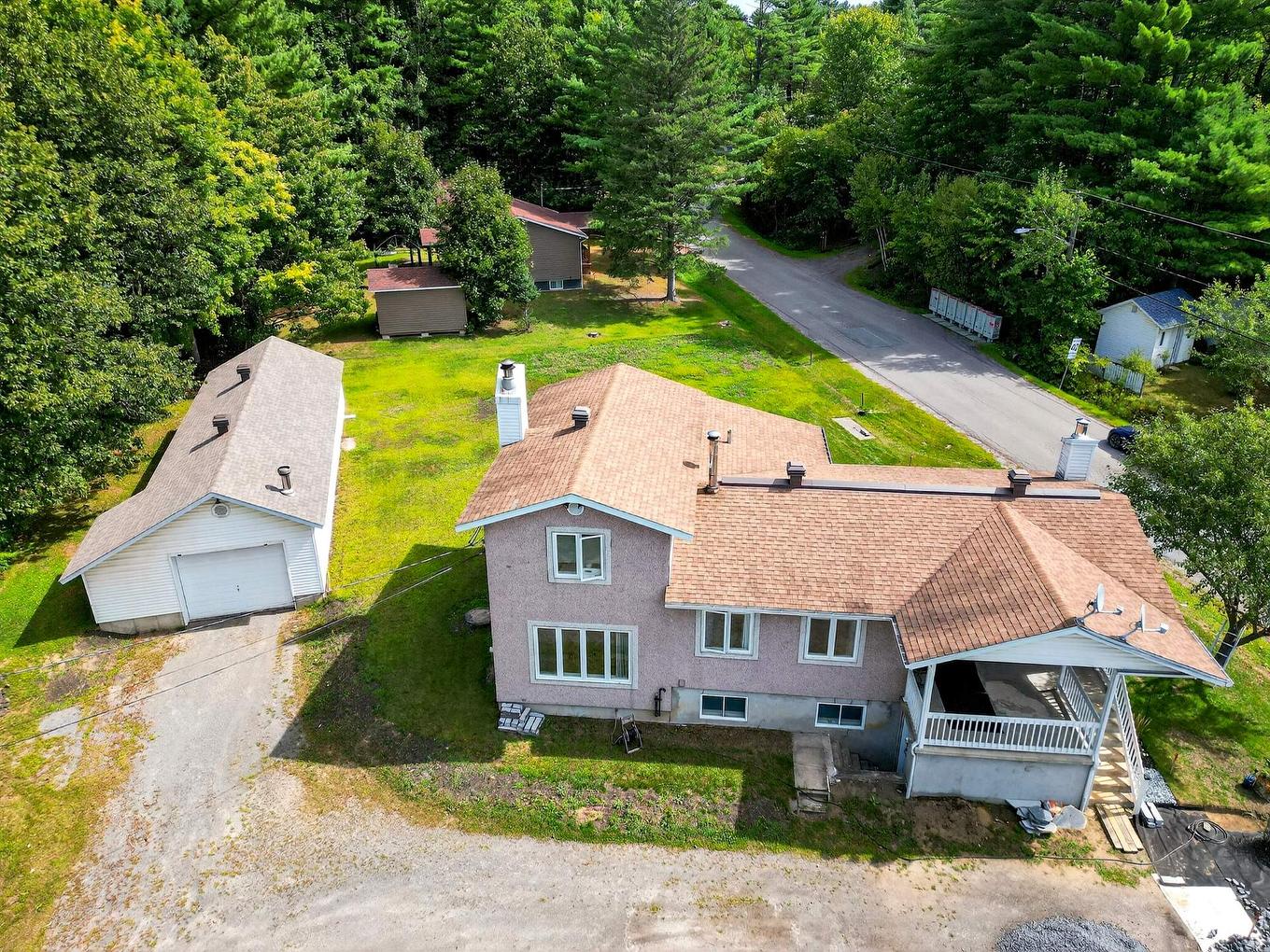 Aerial photo - 824 Ch. De L'Achigan E., Sainte-Sophie, QC - Outdoor