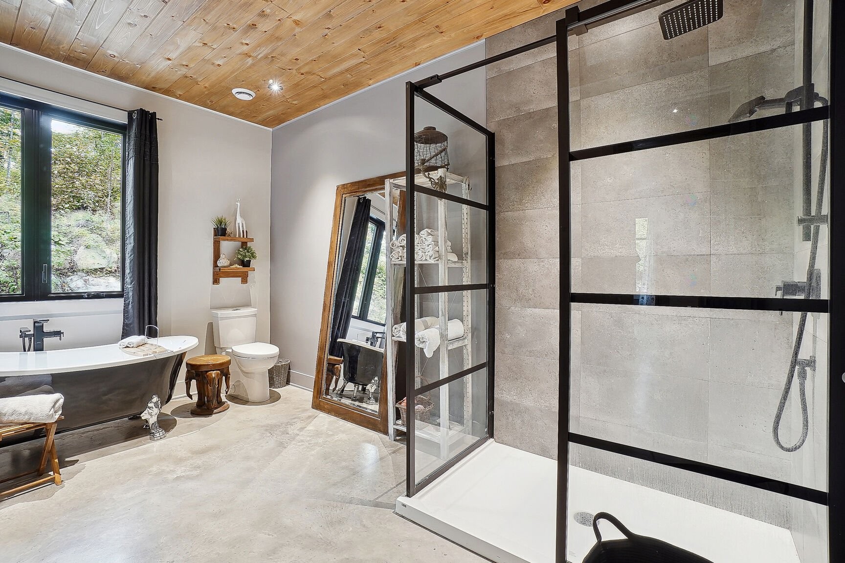 Salle de bains attenante à la CCP - 2 Route 329, Gore, QC - Indoor