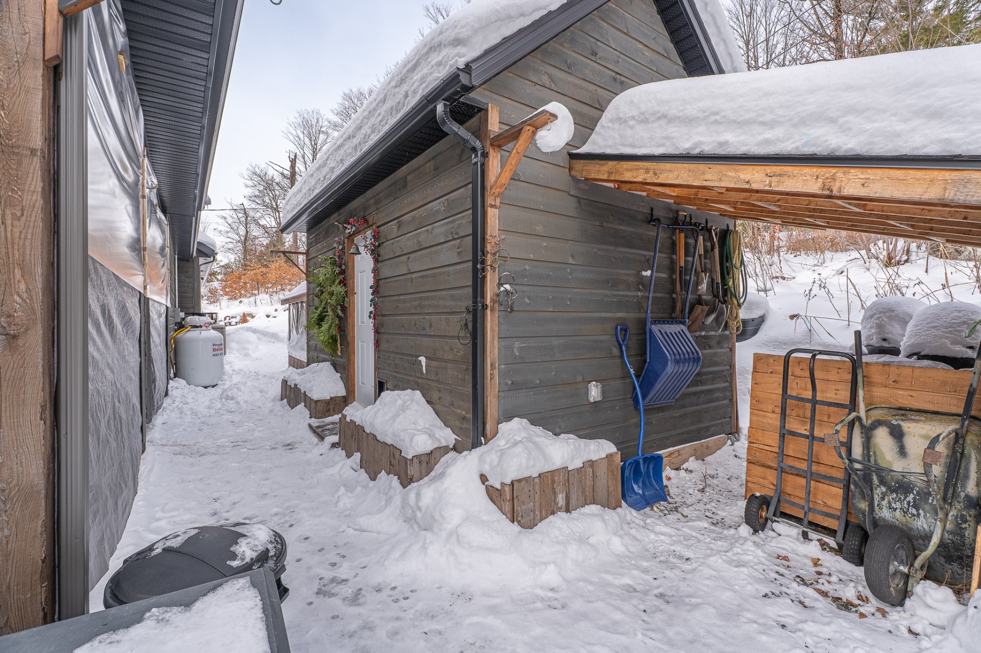 Face arrière - 2 Route 329, Gore, QC - Outdoor With Exterior