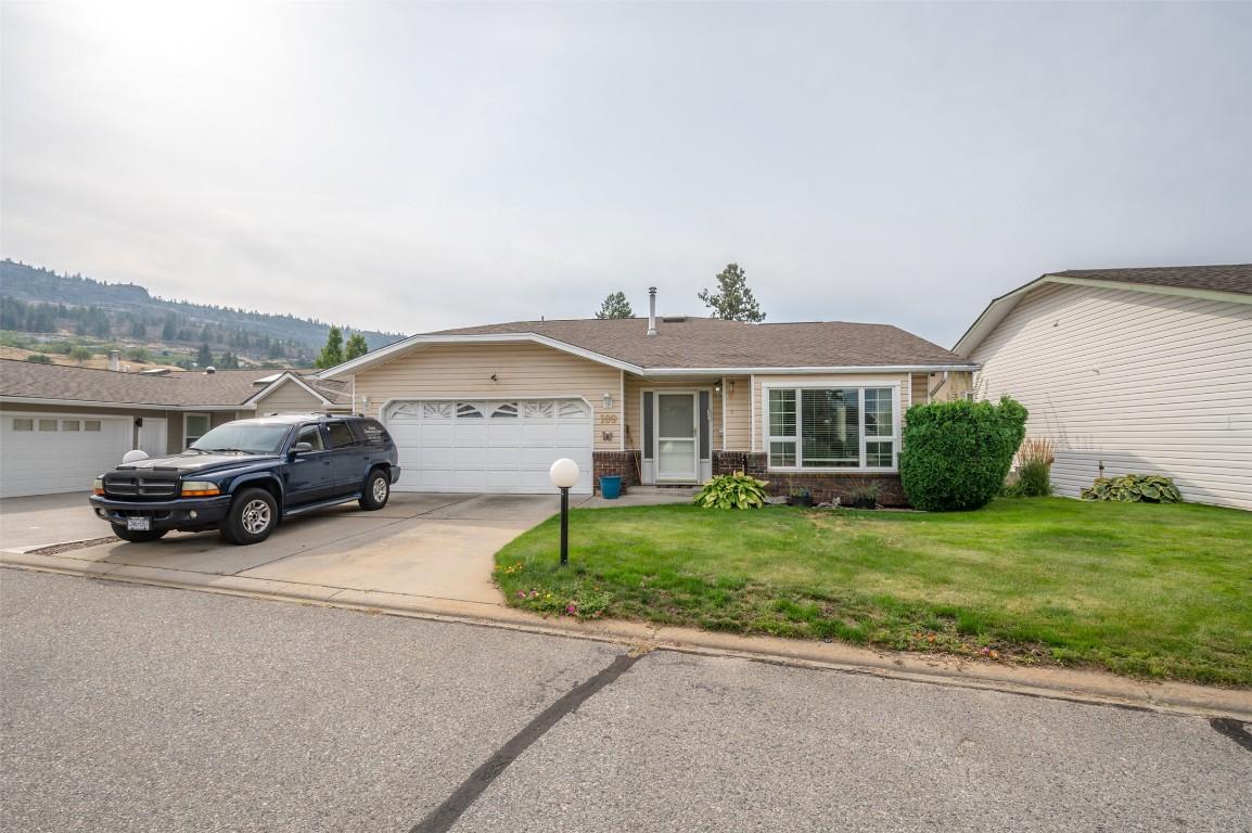109-3400 Wilson Street, Penticton, BC - Outdoor