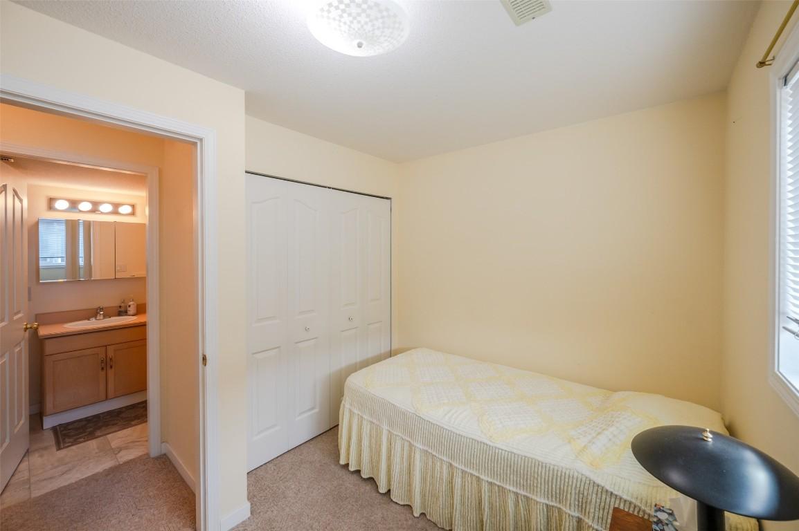 109-3400 Wilson Street, Penticton, BC - Indoor Photo Showing Other Room