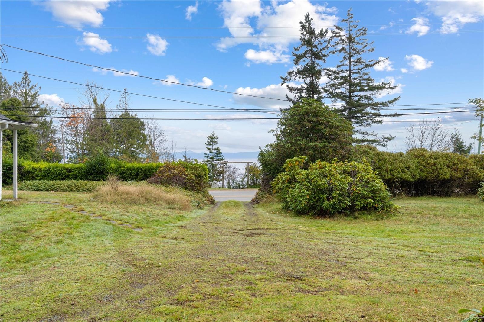 6850 Island Hwy West, Bowser, BC