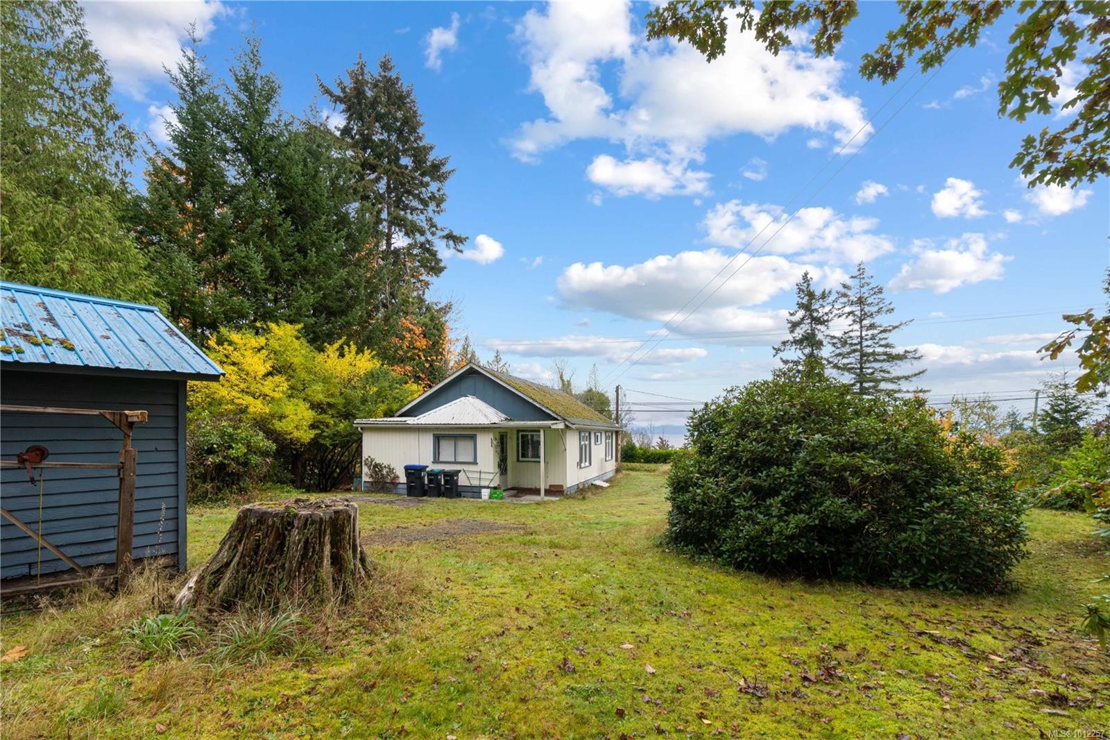 6850 Island Hwy West, Bowser, BC