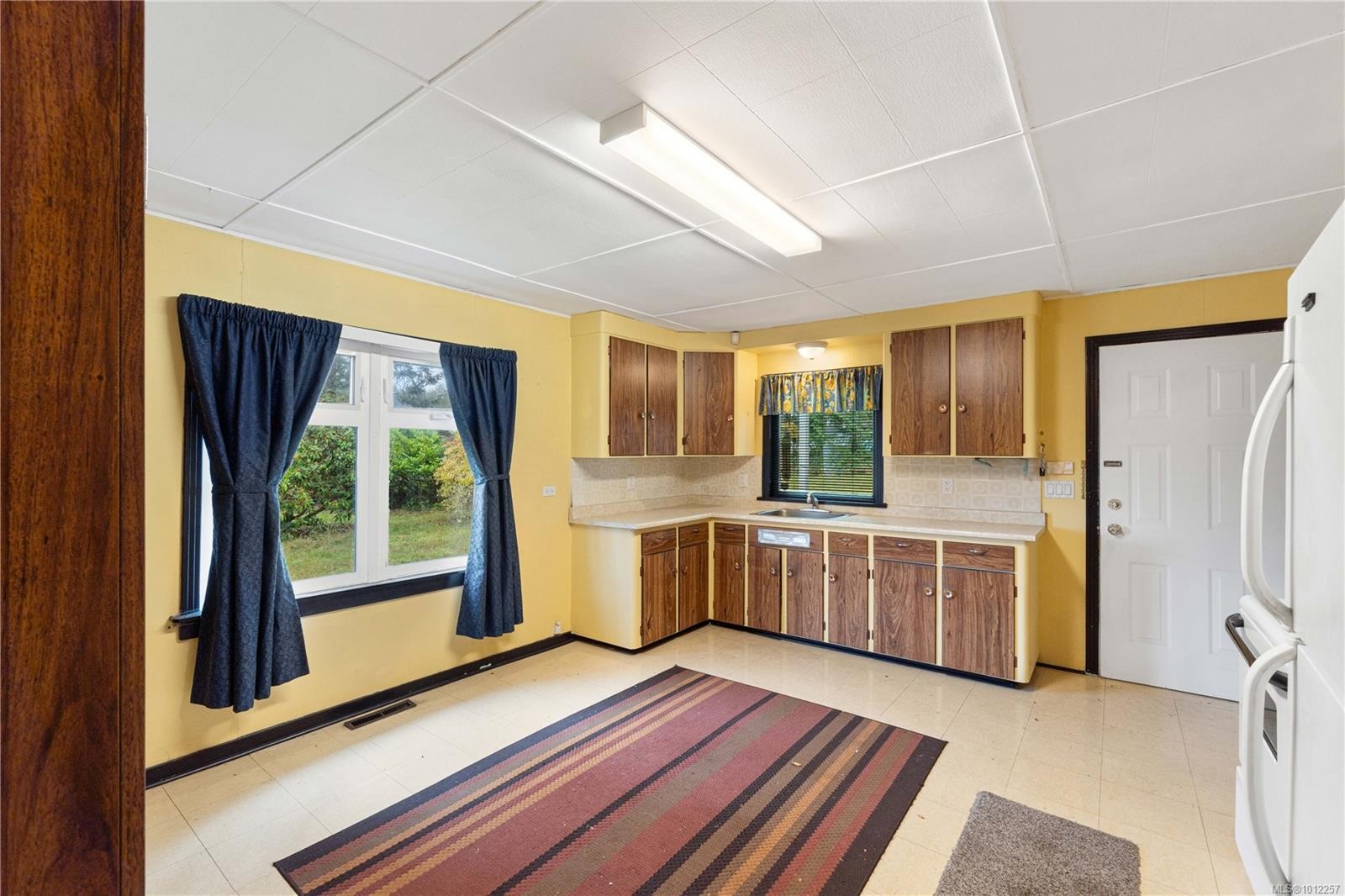 6850 Island Hwy West, Bowser, BC