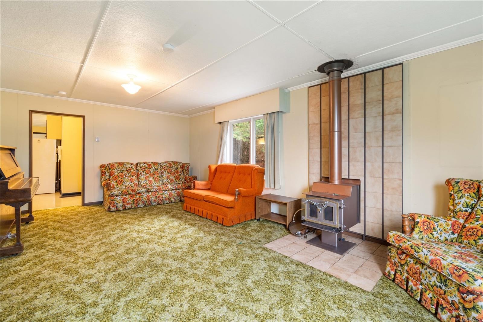 6850 Island Hwy West, Bowser, BC