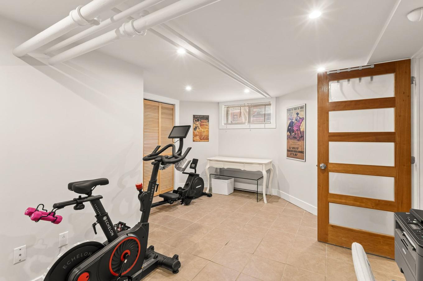 Family room - 2265 Av. De Melrose, Montréal (Côte-Des-Neiges/Notre-Dame-De-Grâce), QC - Indoor Photo Showing Gym Room