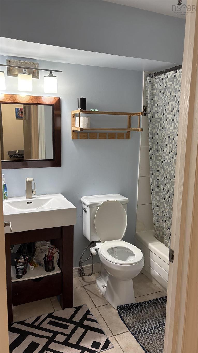 104 131 Farnham Gate Road, Halifax, NS