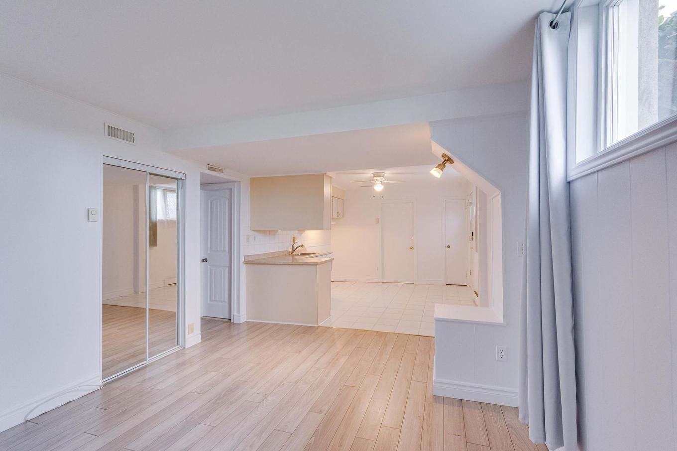 Logement - 55 Rue St-Rosaire, Gatineau (Gatineau), QC - Indoor Photo Showing Other Room