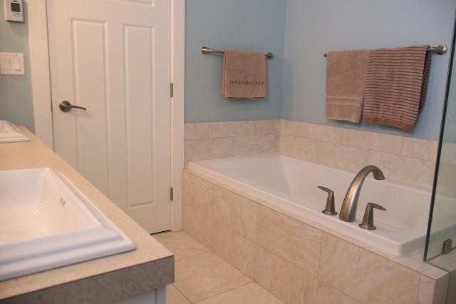 4008 Terrapin Place, Vernon, BC - Indoor Photo Showing Bathroom