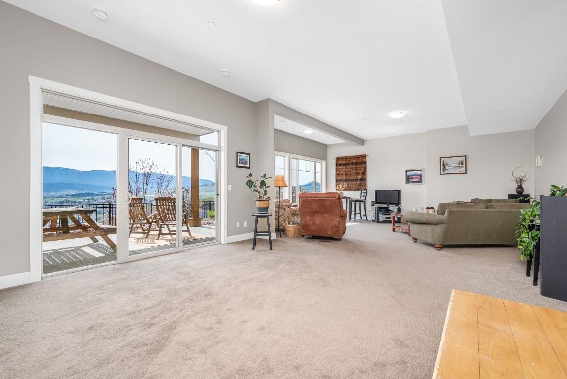 4008 Terrapin Place, Vernon, BC - Indoor