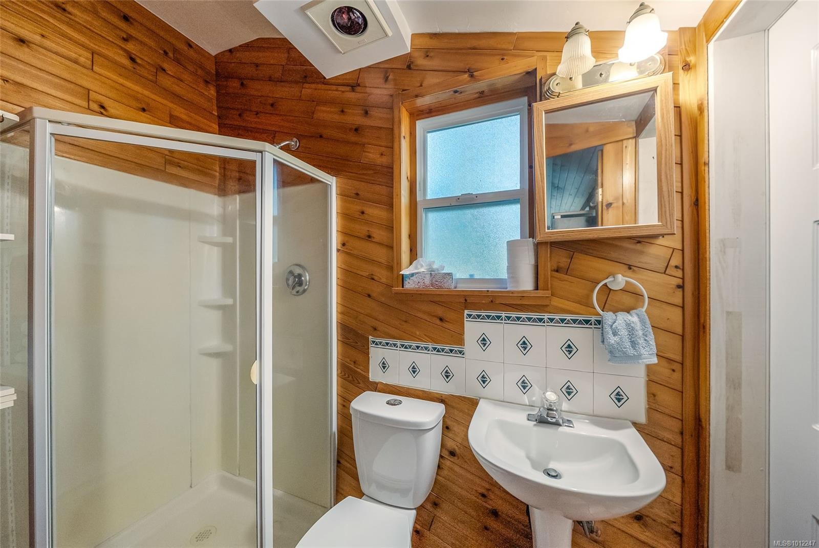 505 Baylis Rd, Qualicum Beach, BC