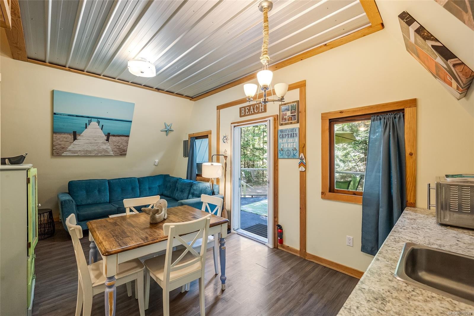 505 Baylis Rd, Qualicum Beach, BC