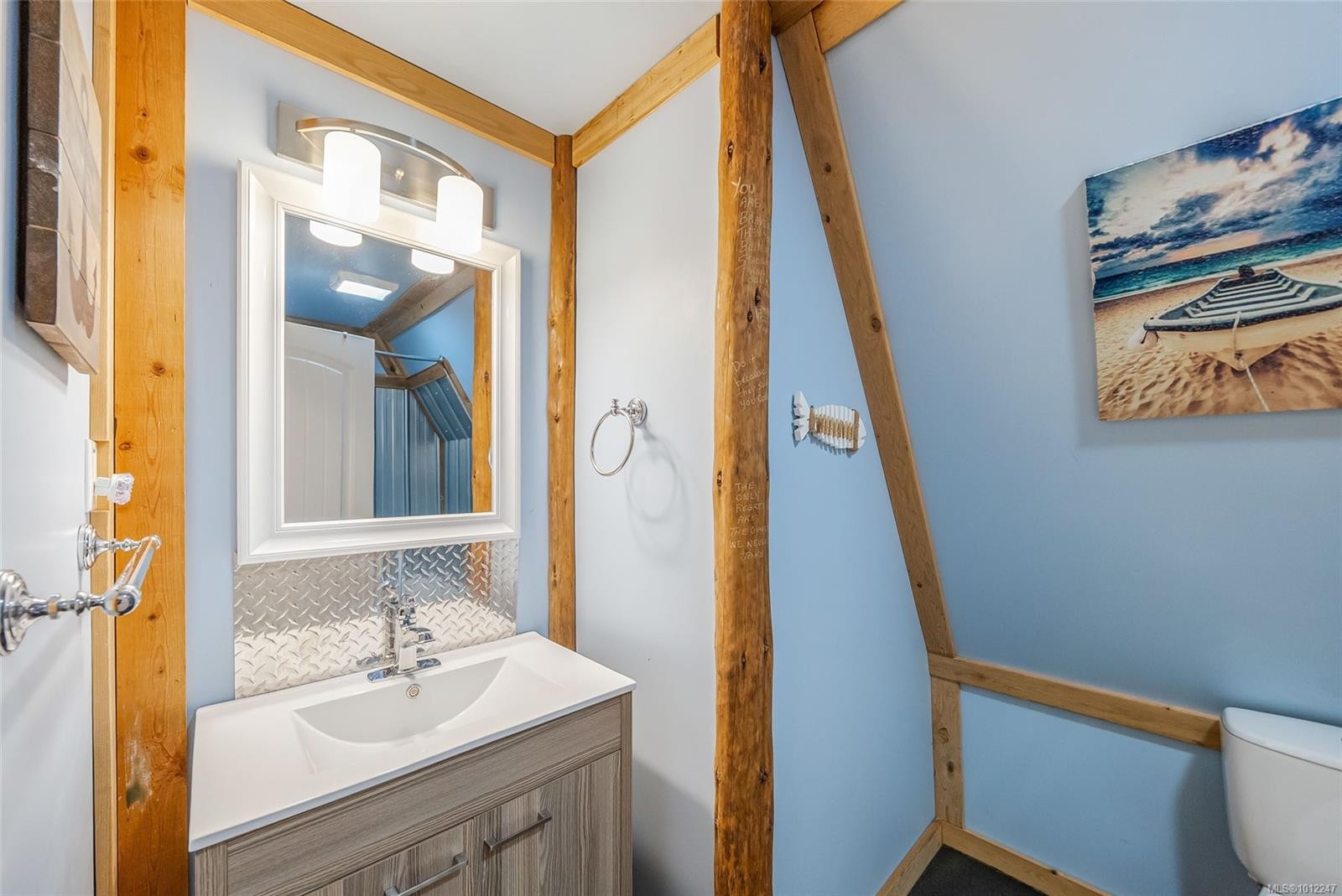 505 Baylis Rd, Qualicum Beach, BC