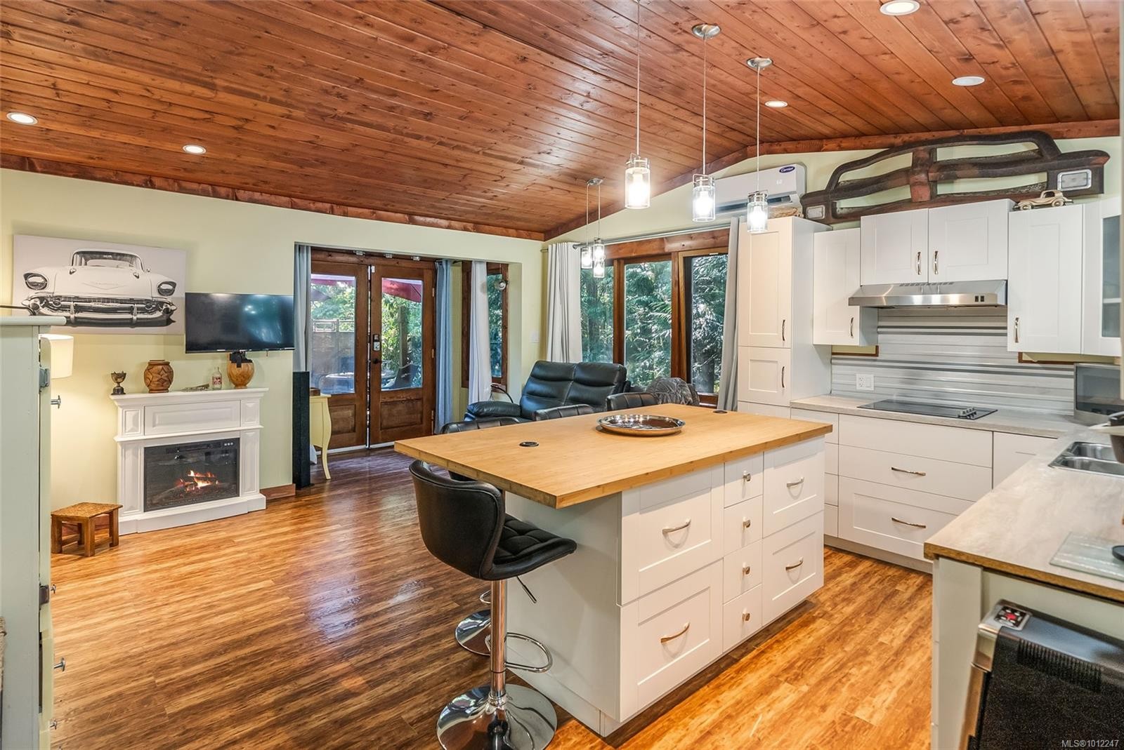 505 Baylis Rd, Qualicum Beach, BC