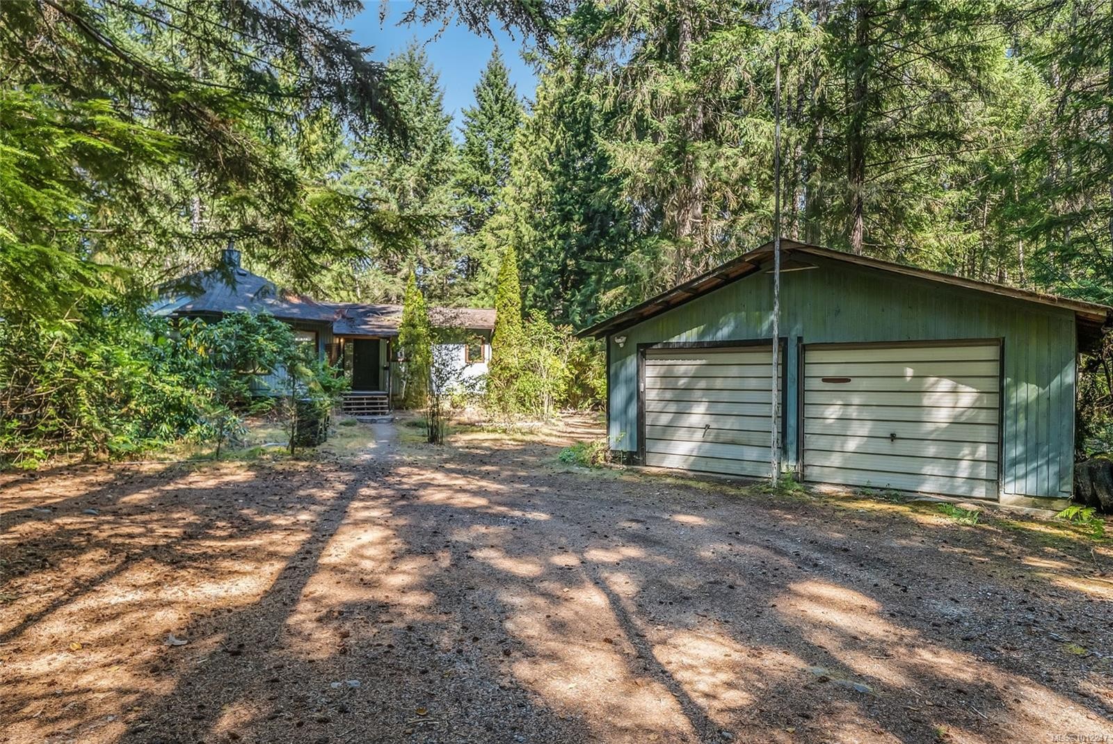 505 Baylis Rd, Qualicum Beach, BC