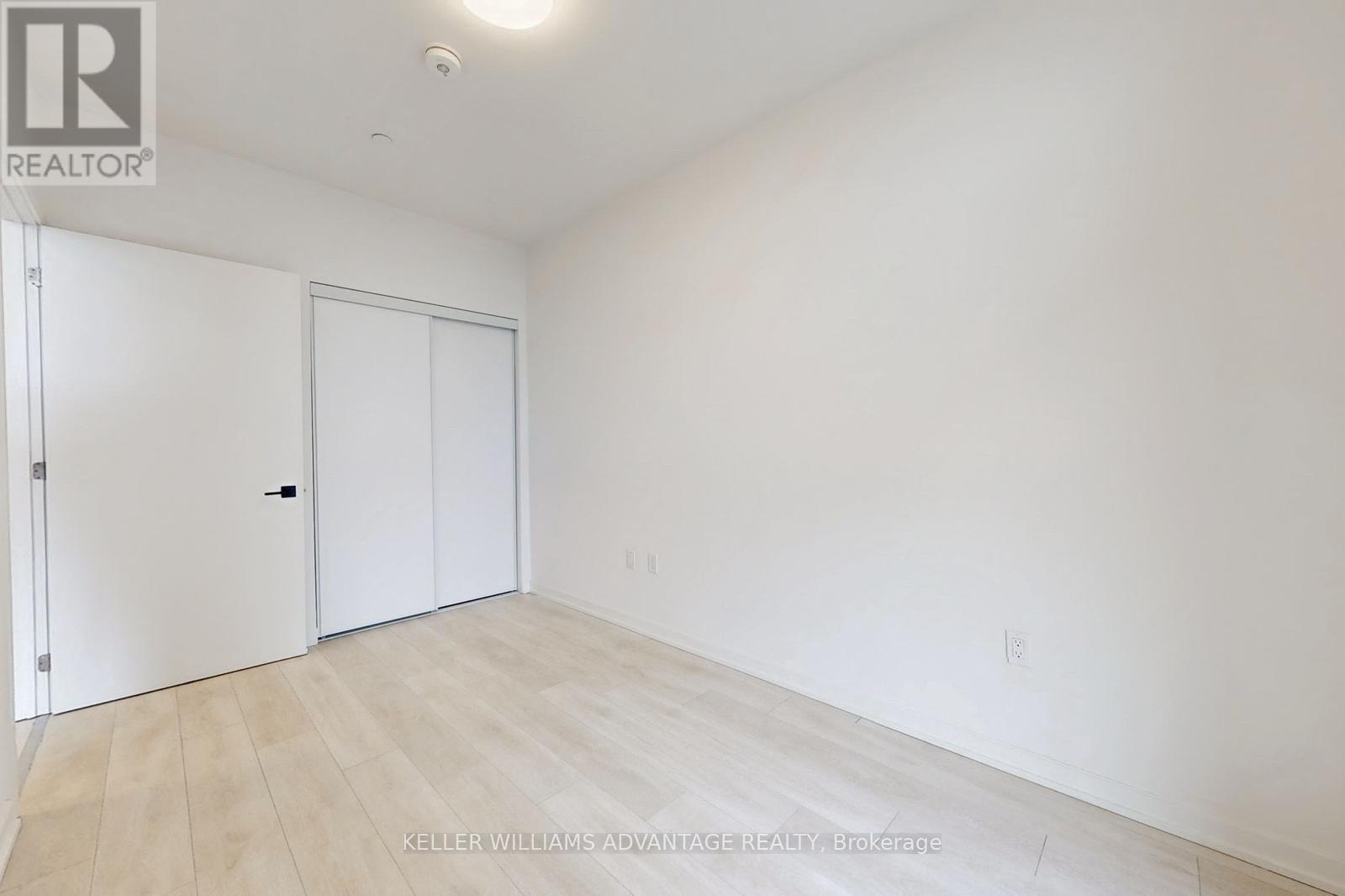 2407 - 10 Graphophone Grove, Toronto, ON - Indoor Photo Showing Other Room