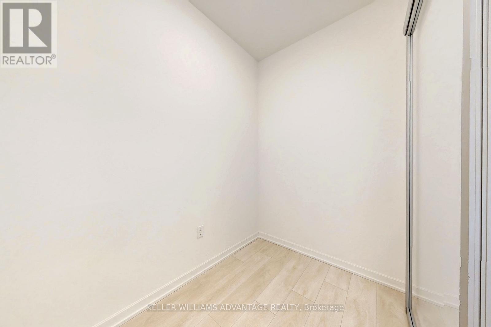2407 - 10 Graphophone Grove, Toronto, ON - Indoor Photo Showing Other Room